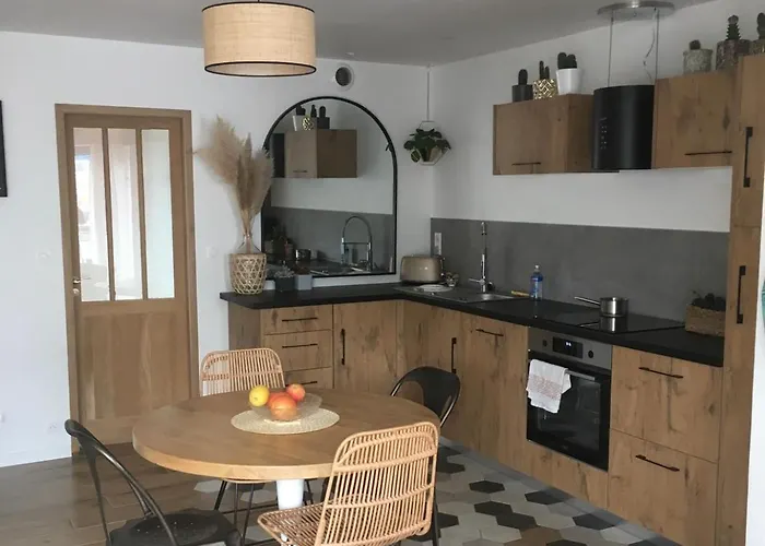 Semesterbostad La Loc Donvillaise *