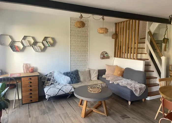 Semesterbostad La Loc Donvillaise *